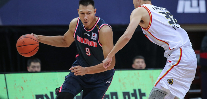 阿森纳传奇蒂埃里-亨利被评为全球第三性感的光头男士（阿森纳名宿蒂埃里·亨利荣登全球性感光头榜第三位）