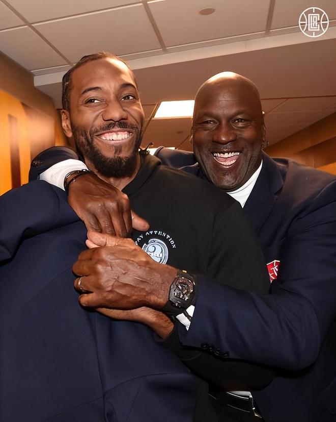 世体：在对马竞的比赛后，小蜘蛛的表现让巴萨对他的兴趣降温（世体：战马竞之后，小蜘蛛的发挥令巴萨对其兴趣降温）