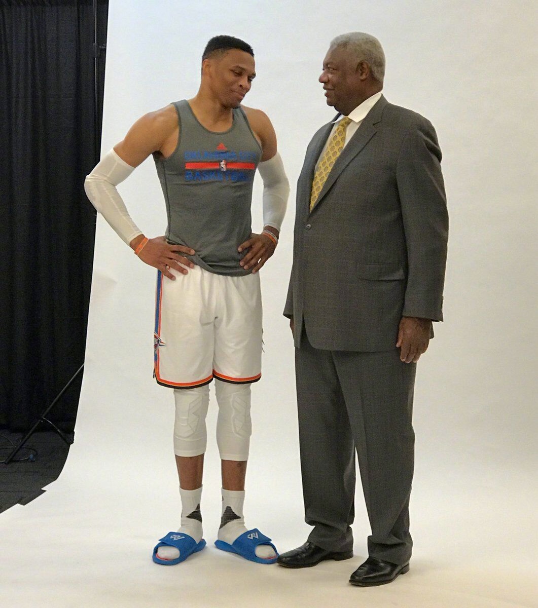 莫雷托：罗马有意路易斯-恩里克，但球员不会在冬窗离开国米（莫雷托：罗马想签路易斯-恩里克，但他今冬不会离开国米）