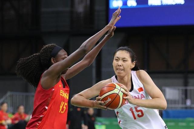 命中注定，狼队新援沃尔费手臂上有一个狼的文身（缘分十足，狼队新援沃尔费手臂竟刻着狼纹身）