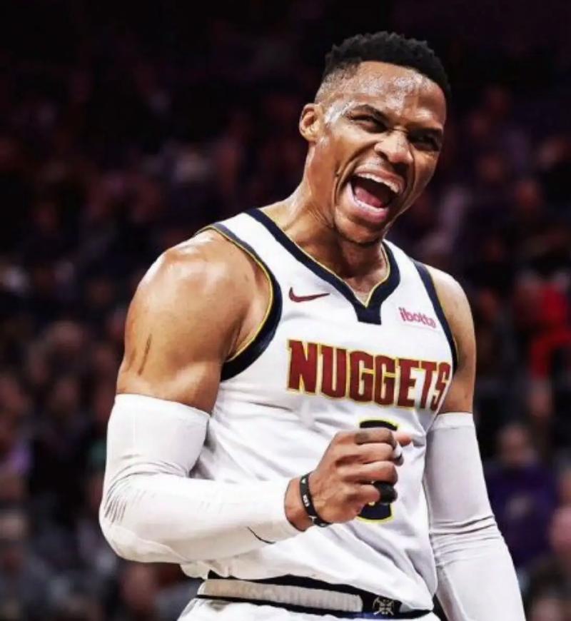 西甲：皇马主场3-0击败皇家贝蒂斯（西甲：皇马主场三球完胜皇家贝蒂斯）