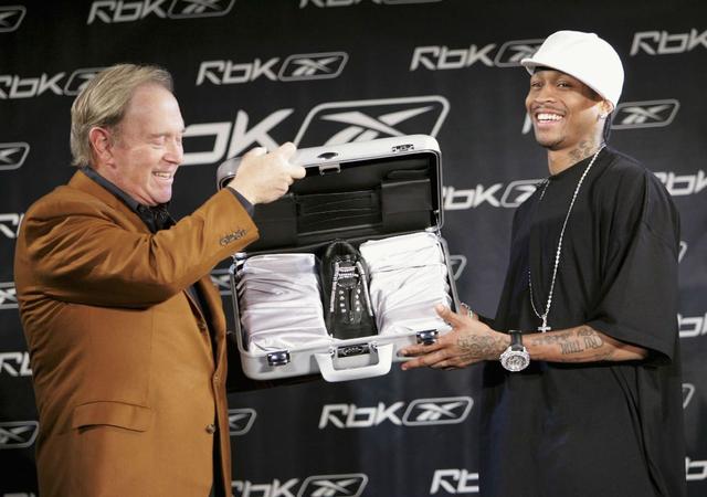 斯帅：为什么换下伊尔迪兹？我换上的是转会费5000万的奥蓬达（斯帅解释换下伊尔迪兹：让5000万欧的奥蓬达登场）