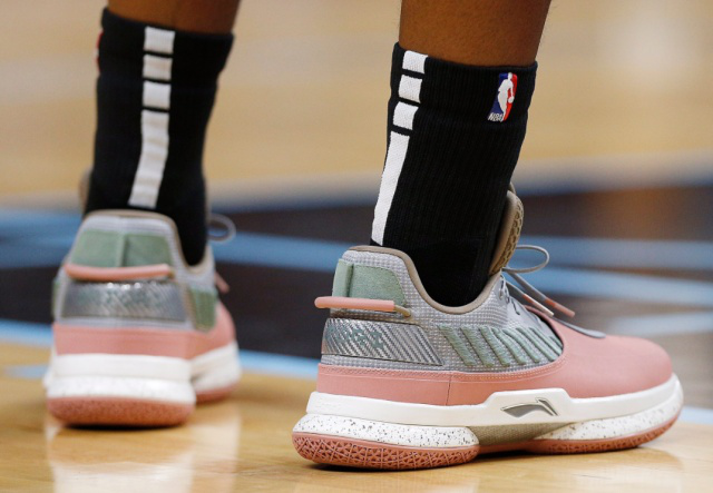 中国足协代表团访问法兰克福俱乐部，双方开展深度交流（法兰克福俱乐部迎来中国足协代表团来访，双方展开深入交流）