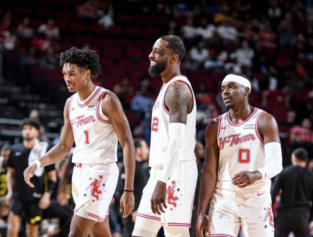 意媒：国米想让后防线年轻化，有意引入格伊、阿克或于帕（意媒：国米谋后防换血，目标格伊、阿克、于帕）